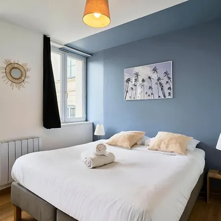 In Old Appartement *